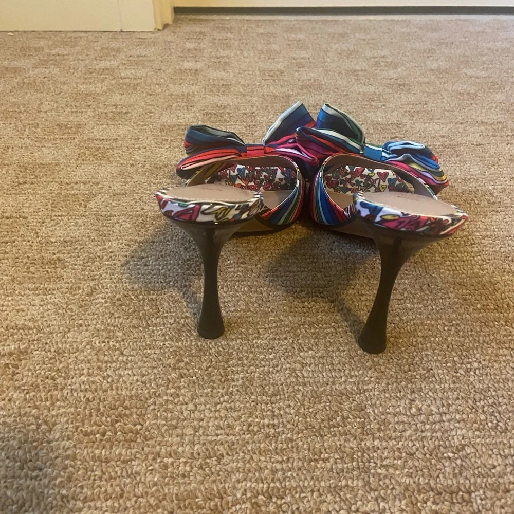 COPY - Betsy Johnson - Picture 5 of 5